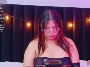 innocenthazel — #18 hot #chubby with tight pussy looking for her #daddy to teach her how to make her pussy squirt//PVT NO RULES/ AT GOAL 8 squirt all over// #bbw #latina [22 tokens remaining]