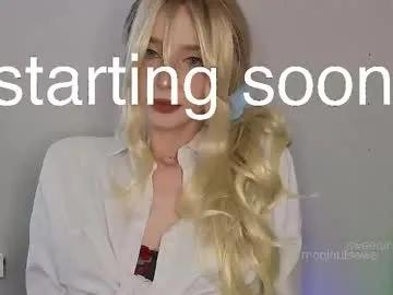 sweetuniporn — welcome to my room (all my cosplays in bio ) try my fav 50/100/160/333*(**) // GOAL: for a good start [99 tokens left] #young #redhead #teen #cosplay #shy