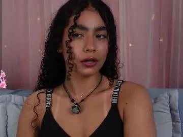 vicky_curly — I am #18 #new #teen - Goal:  If you like how I look today  [333 tokens left] #latina #lovense