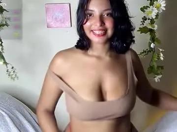 xayahnds on Chaturbate 