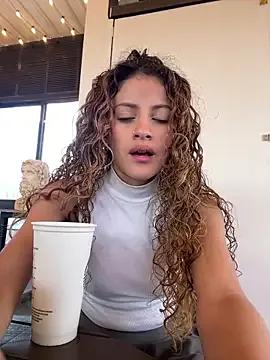 alana15 — MAKE ME WET