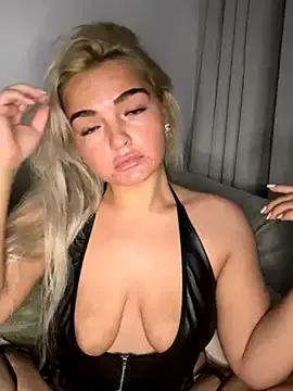 BelleXx — LONG DILDO FUCK