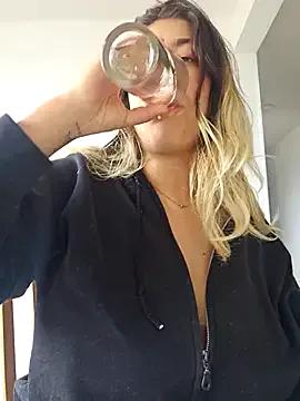 Enyeld_ruru — Playing with Enyeld's wet pussy