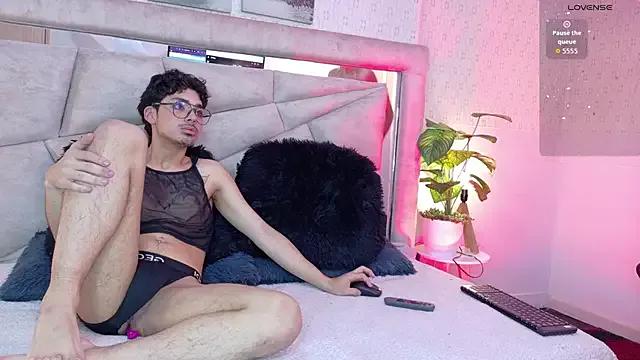 LucayLeo — Spank Ass x13