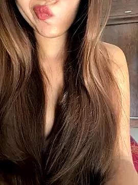 Queen_Shanuu — Show ass