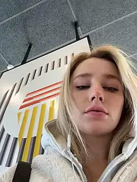 SSSATIVA_model — Undress me in the toilet