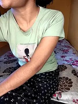 Telugu-Rowdy-pilla — Saree wear in live