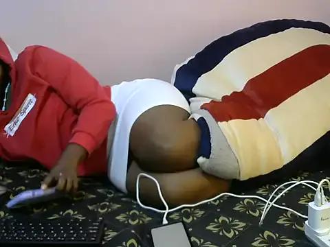 winnie254 on StripChat 