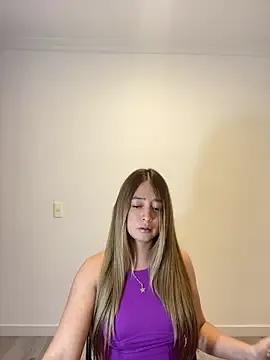 Zara_Ross on StripChat 