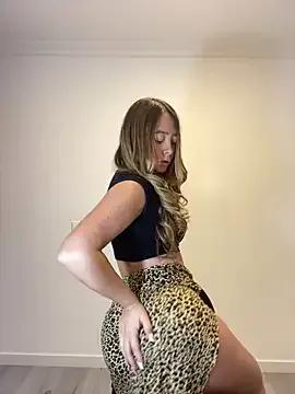 Zara_Ross on StripChat 