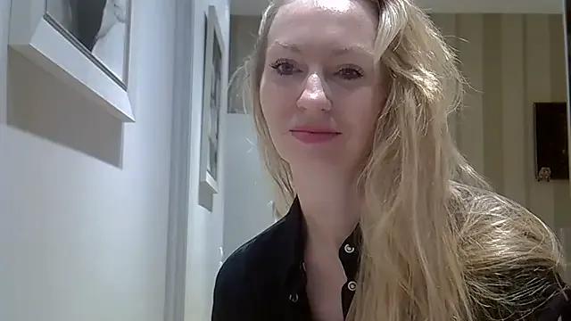 ZarinaSwift — Striptease dance